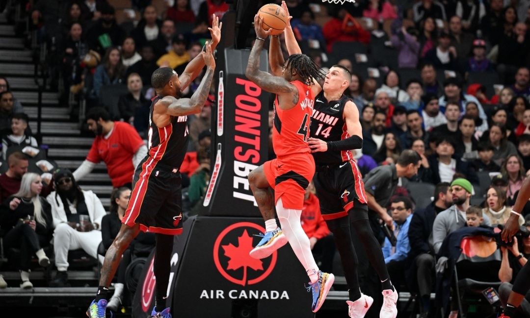 金年会共享体育官网-关键时刻多伦多猛龙备战意甲，队长鼓劲细节曝光，底气十足，更衣室氛围转暖